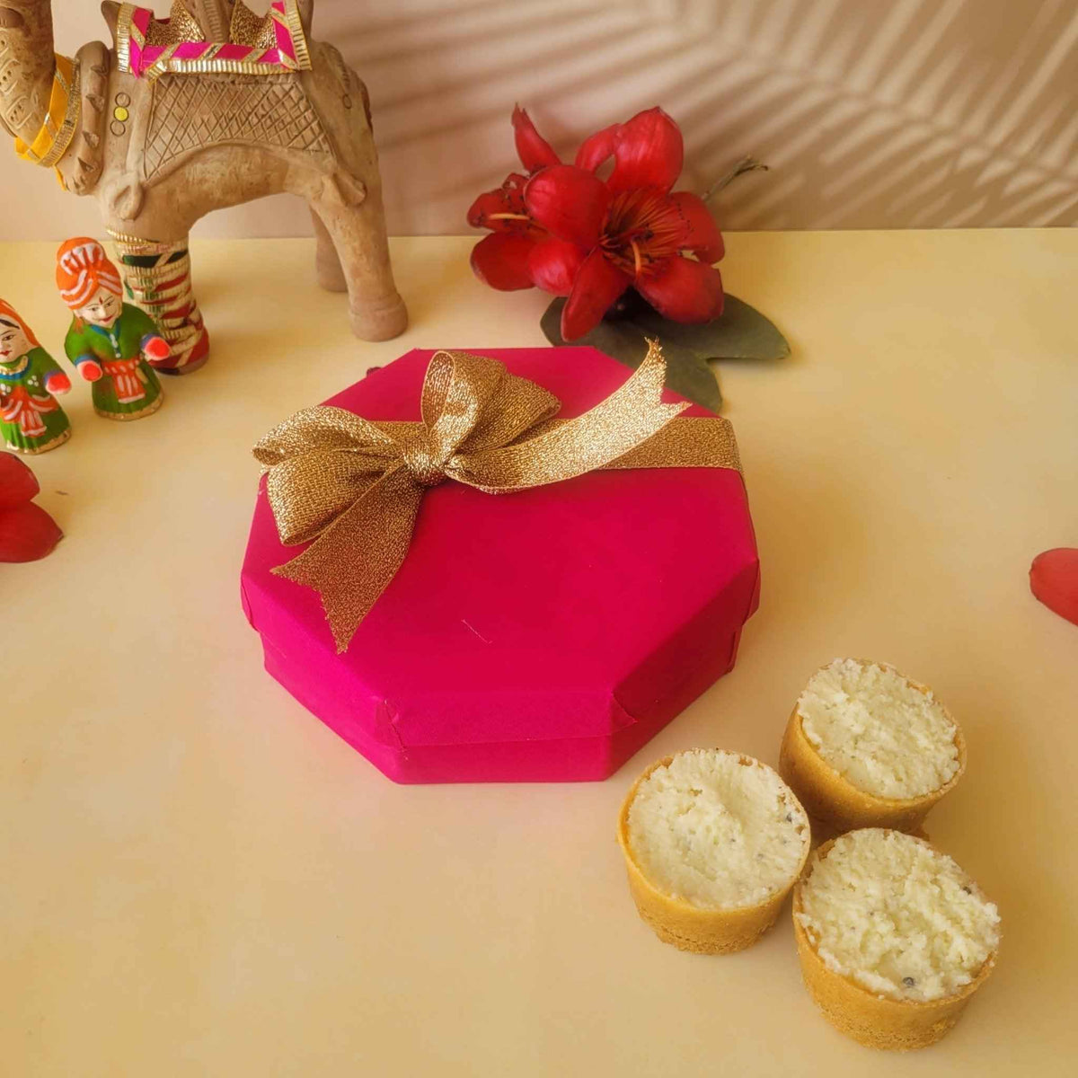 SweeDesi Meetha Ghewar - 1 Pc Hamper Pink | Grocsy