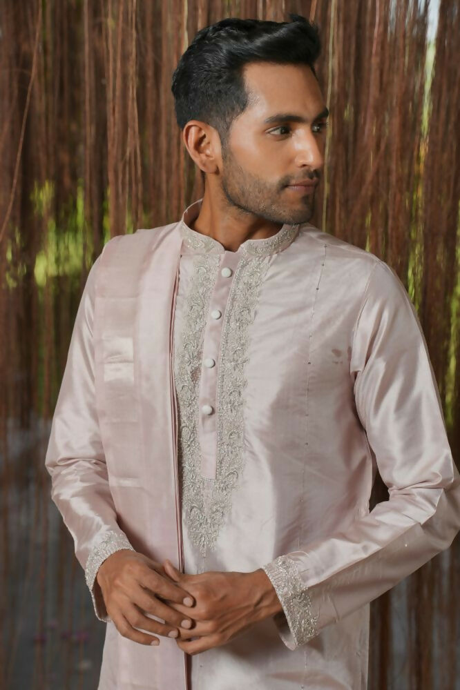 Sandstone Kanjivaram Machien Embroidered Pattu Set by Hilo Design | Grocsy