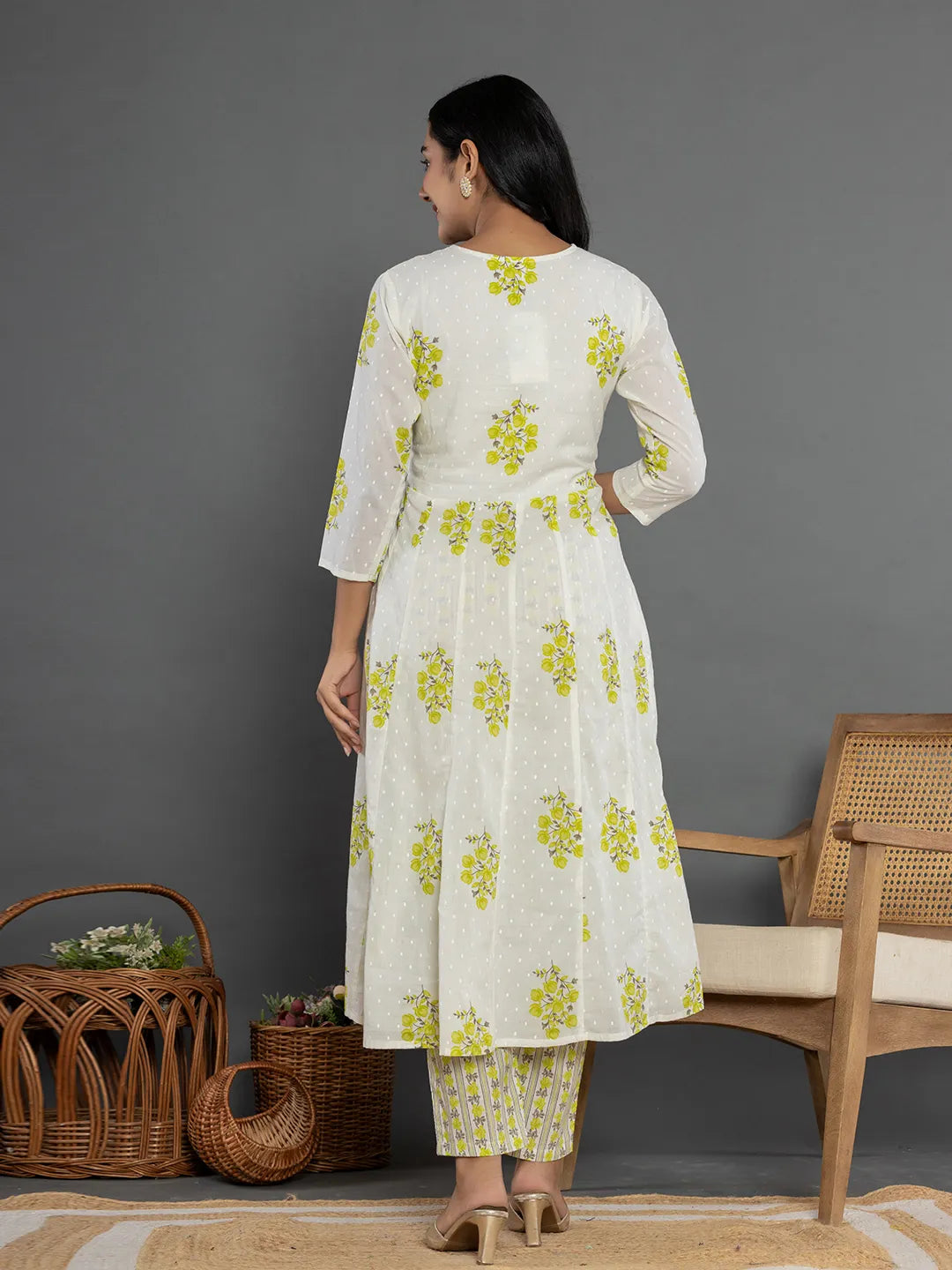 Yufta Green & White Gota_Patti Cotton Anarkali Kurta Dupatta Pant Set | Grocsy