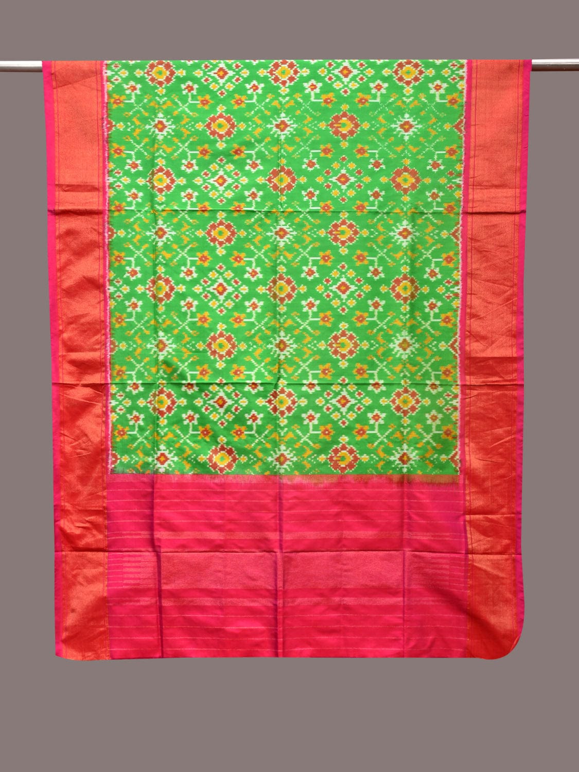 Green and Pink Pochampally Ikat Silk Handloom Dupatta with All Over Design - Global Threads | Grocsy