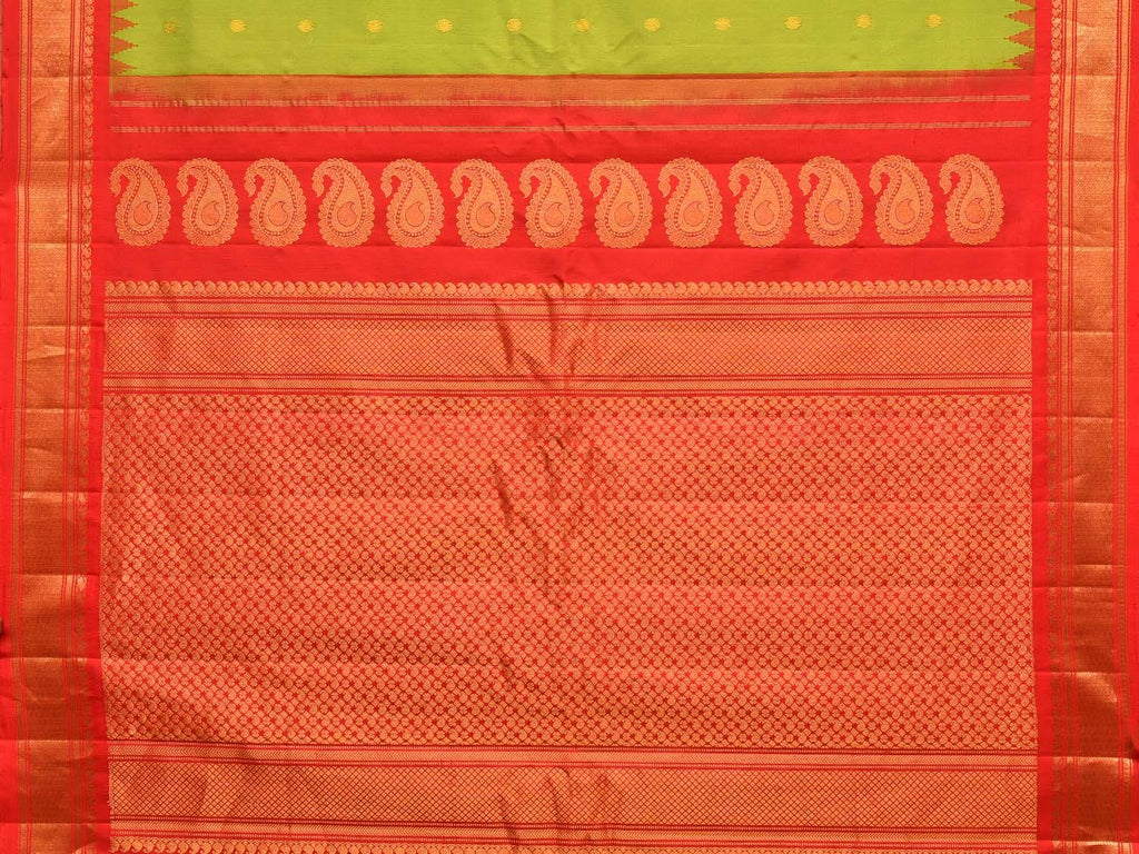 Green and Red Gadwal Silk Handloom Saree with Mango Pallu Design - Global Threads | Grocsy