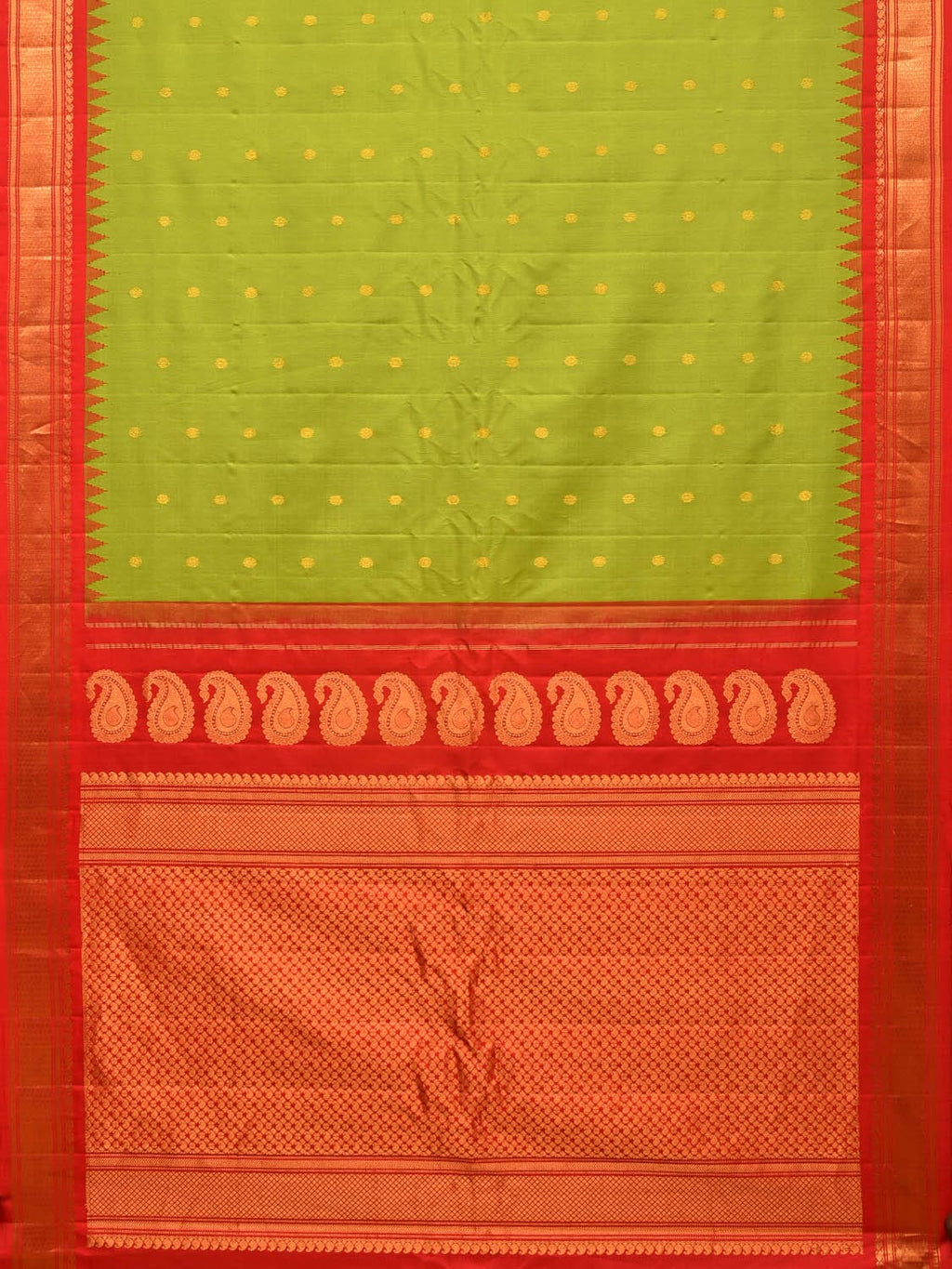 Green and Red Gadwal Silk Handloom Saree with Mango Pallu Design - Global Threads | Grocsy