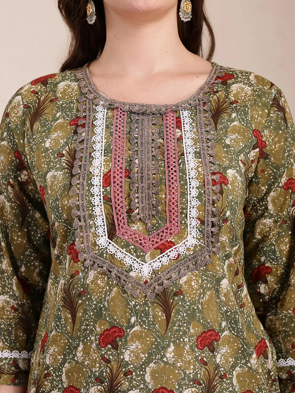 Yufta Green Cotton Lace Work On Yoke Straight Kurta Dupatta Pant Set | Grocsy