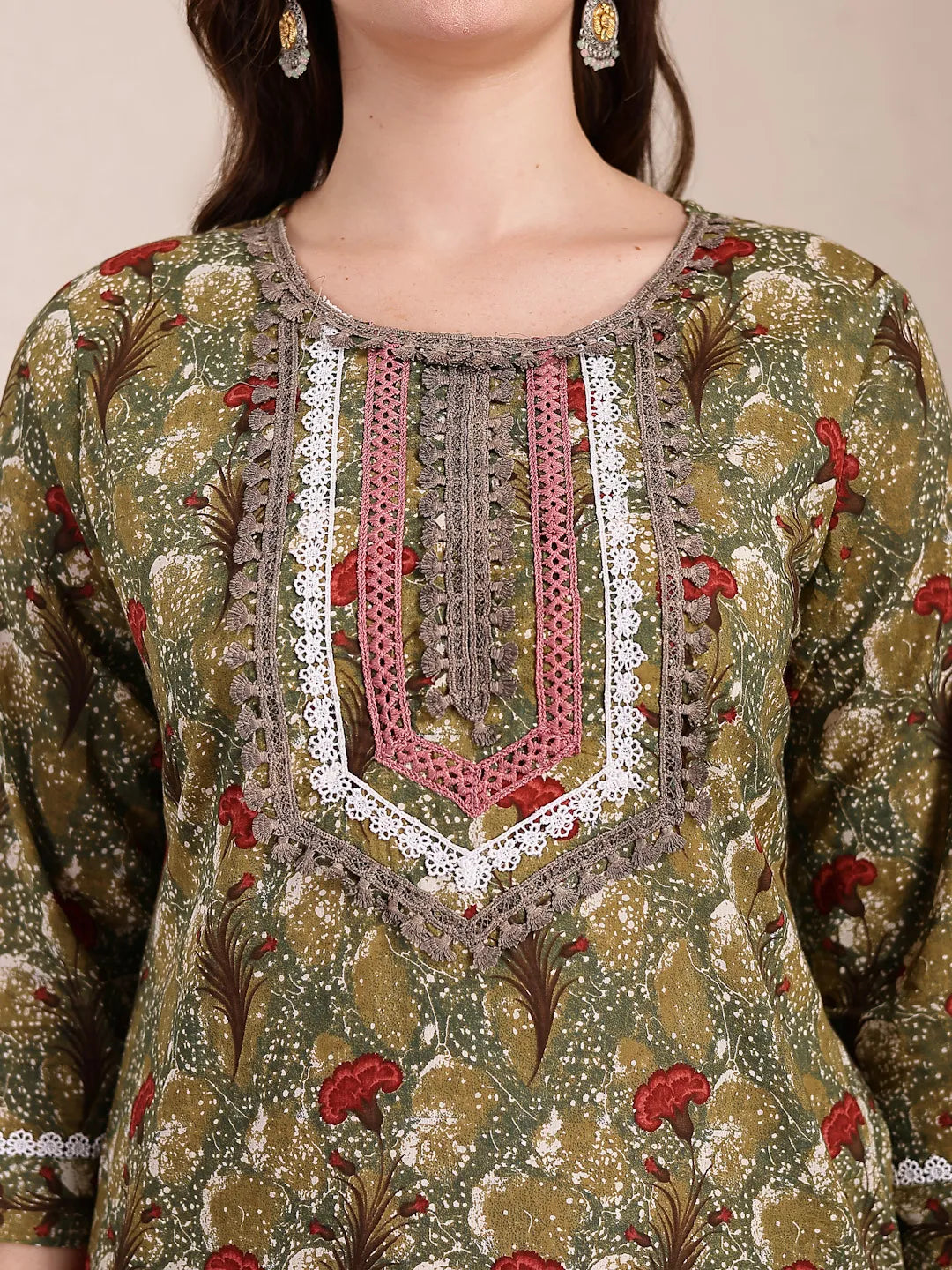 Yufta Green Cotton Lace Work On Yoke Straight Kurta Dupatta Pant Set | Grocsy