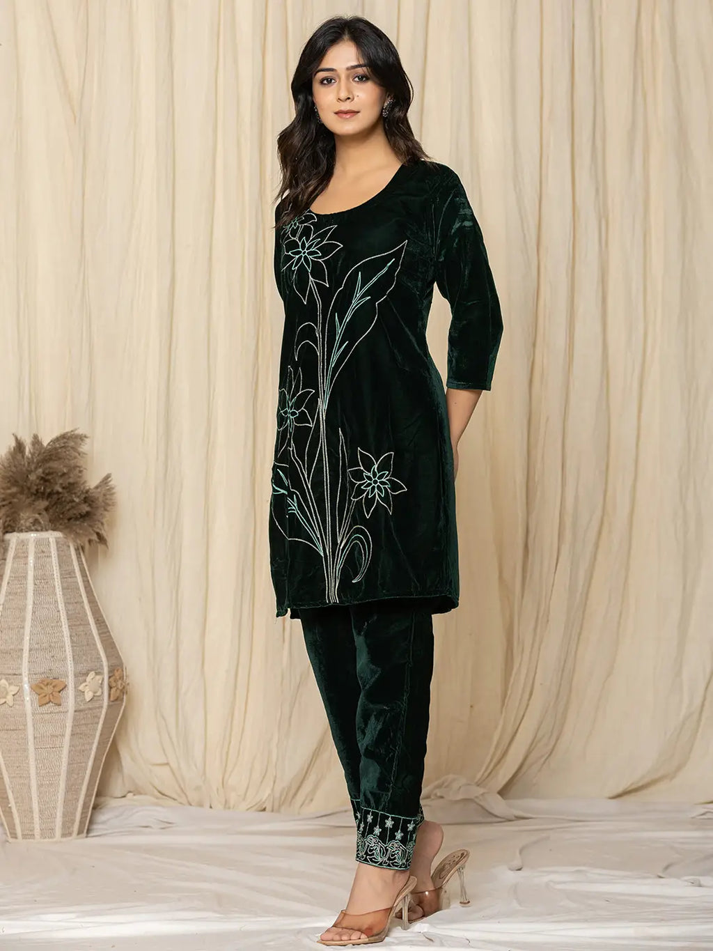 Yufta Green Embroidered Velvet Co-Ord Set | Grocsy