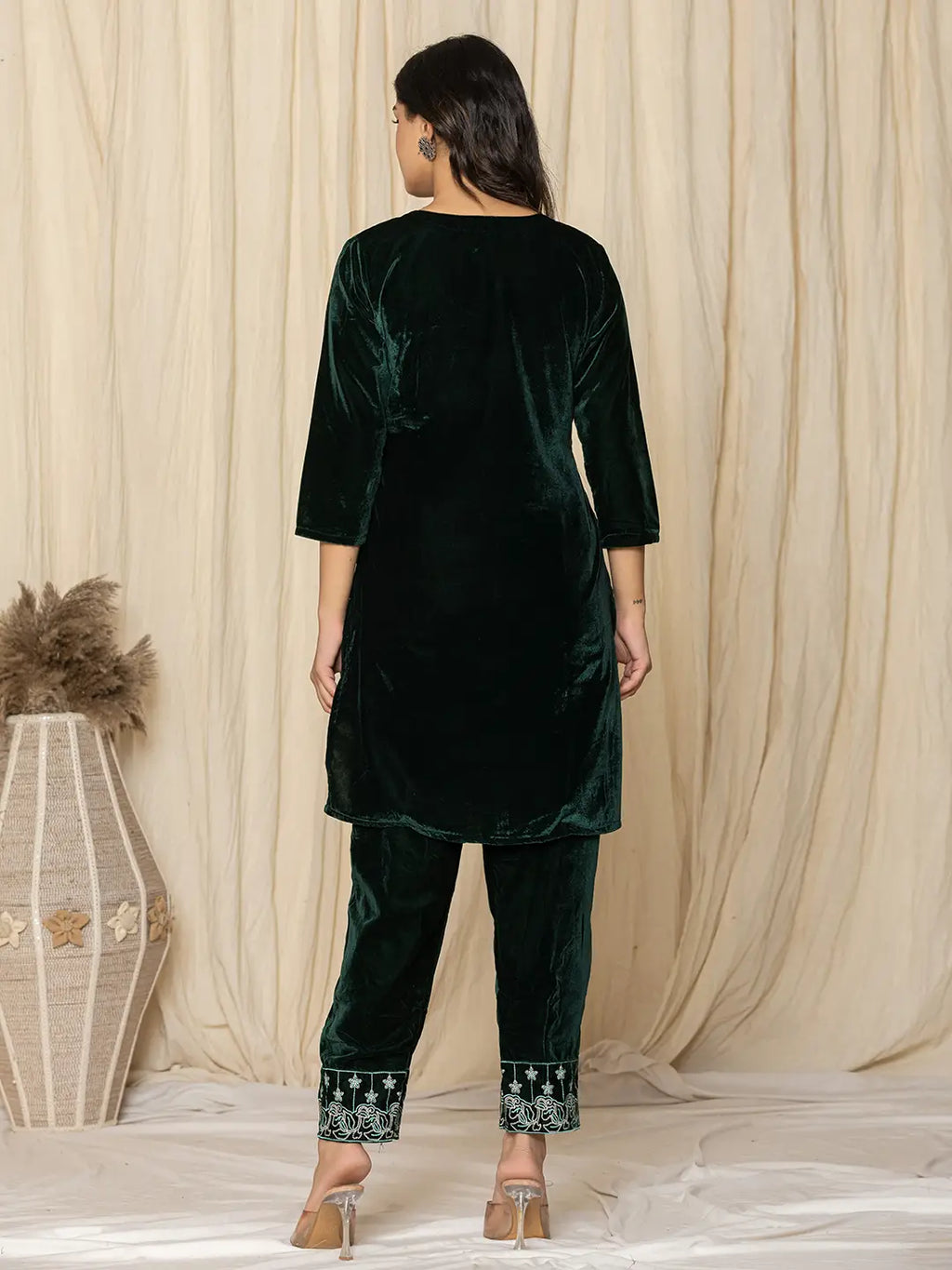 Yufta Green Embroidered Velvet Co-Ord Set | Grocsy