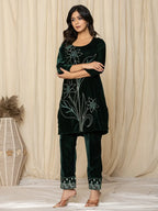 Yufta Green Embroidered Velvet Co-Ord Set | Grocsy