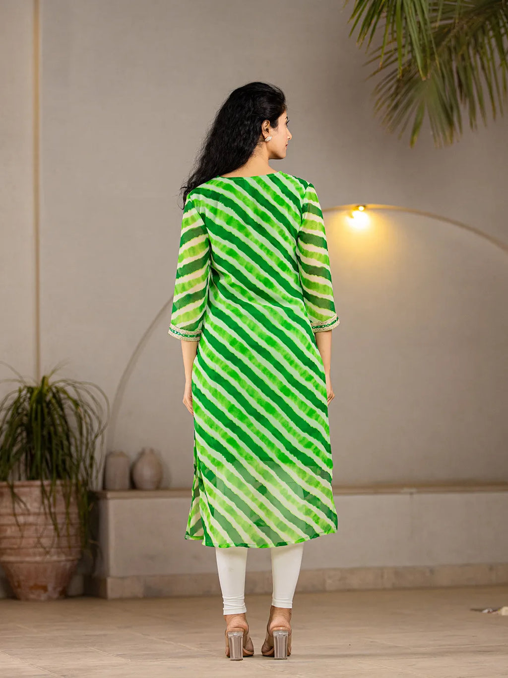 Yufta Green Georgette Lehriya Kurta | Grocsy