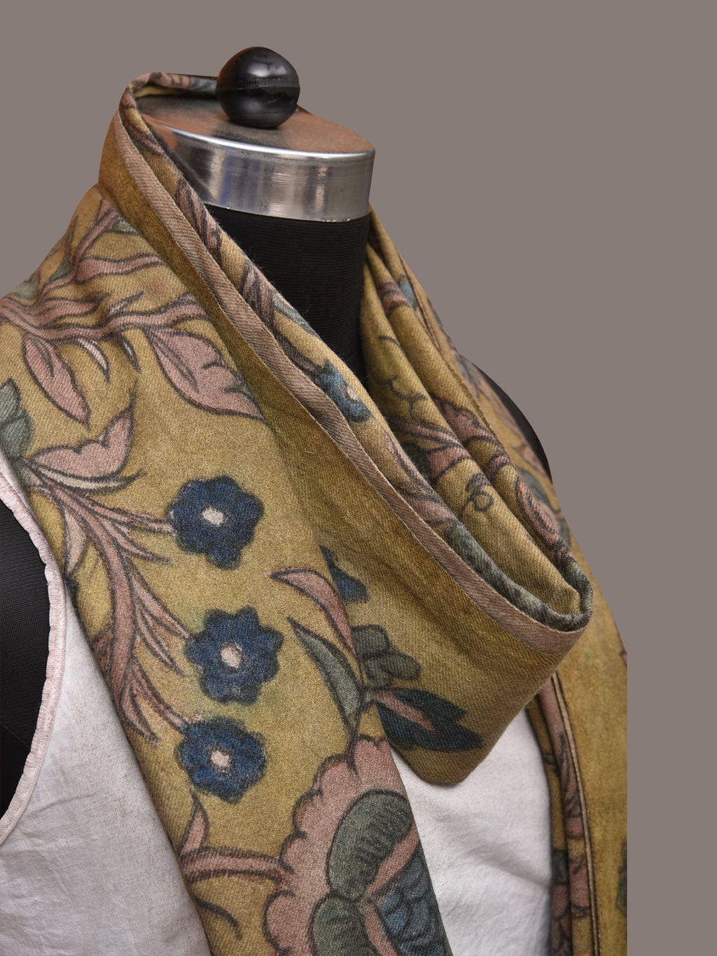 Green Kalamkari Hand Painted Woolen Handloom Dupatta with Floral Design - Global Threads | Grocsy