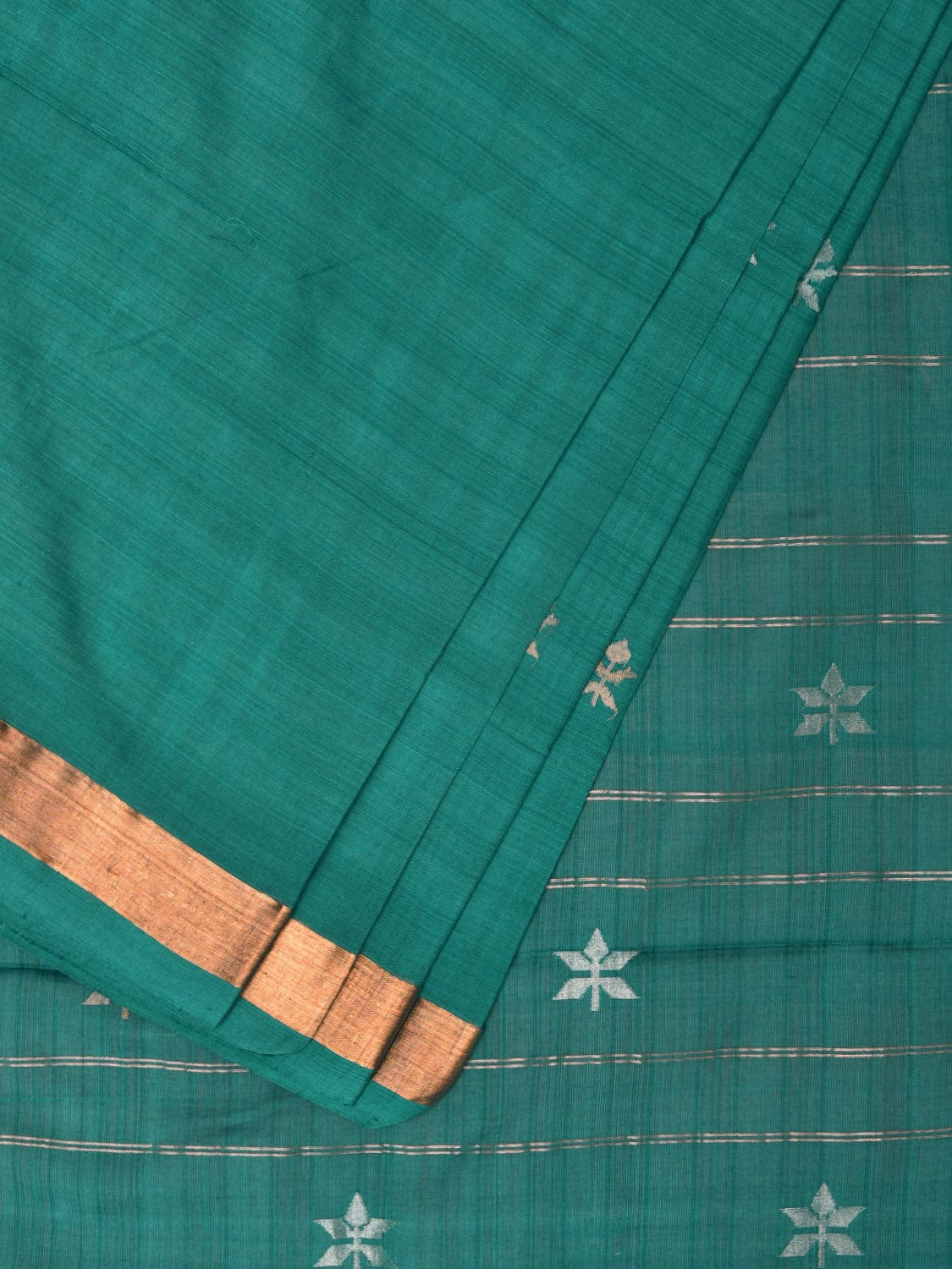 Green Khadi Cotton Handloom Saree with Jamdani Body Buta Design - Global Threads | Grocsy