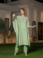 Yufta Green Leheriya Embroidered Kaftan Kurta Set | Grocsy