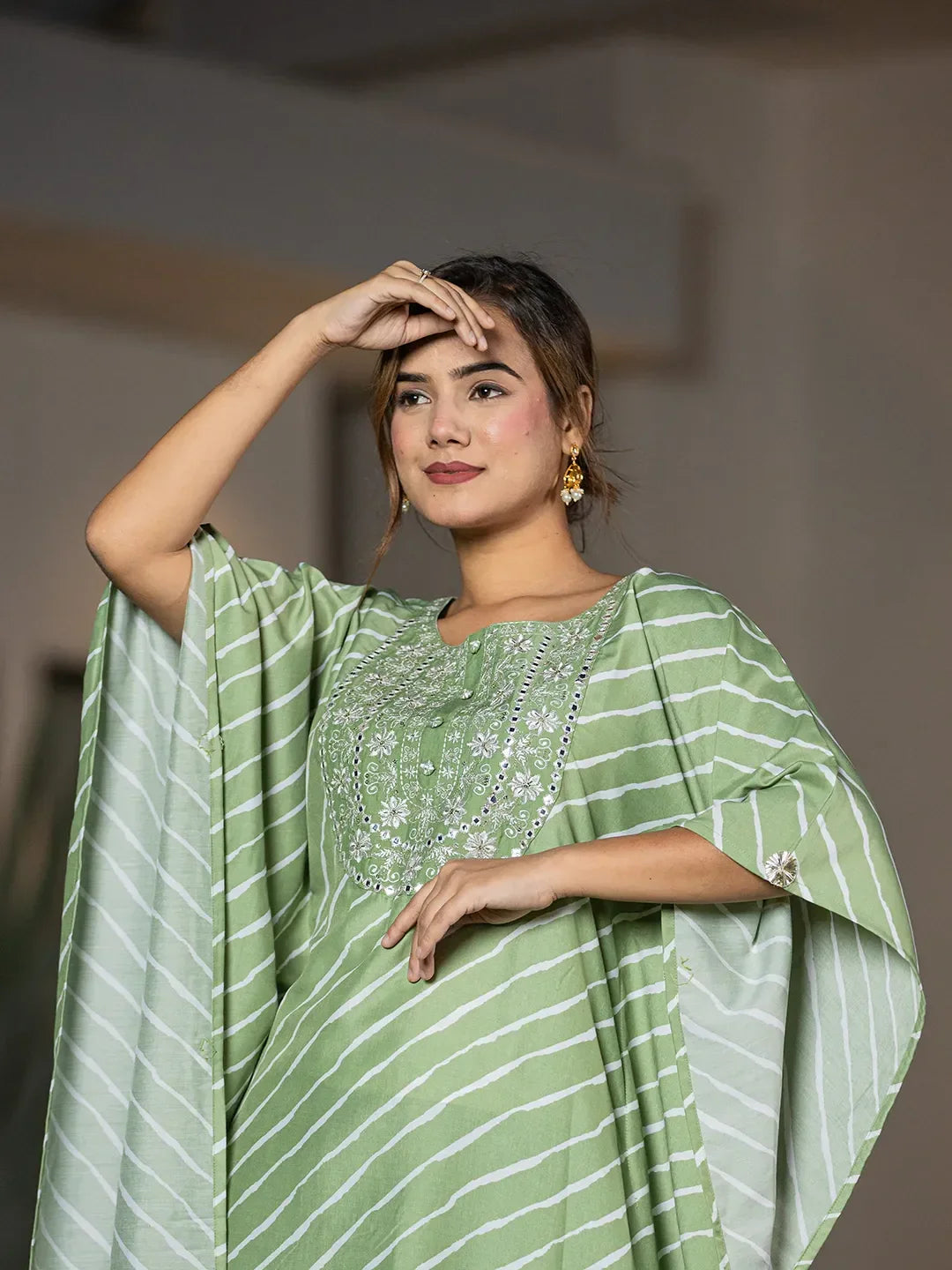 Yufta Green Leheriya Embroidered Kaftan Kurta Set | Grocsy