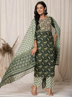 Yufta Green Paisley Pure Cotton Straight Kurta And Trouser With Dupatta Set | Grocsy