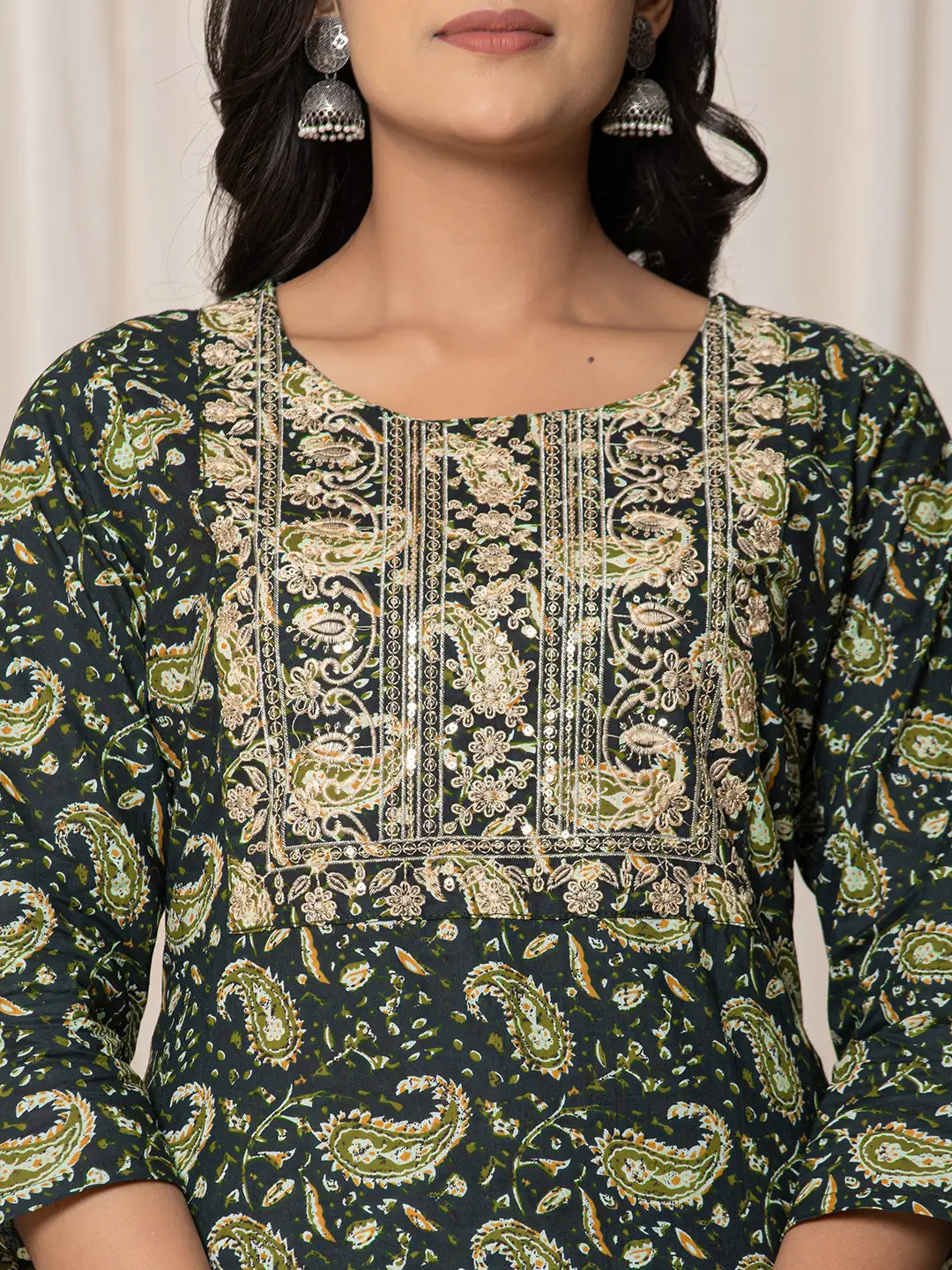 Yufta Green Paisley Pure Cotton Straight Kurta And Trouser With Dupatta Set | Grocsy