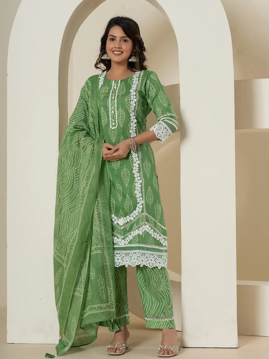 Yufta Green Patch Work Pure Cotton Straight Kurta And Dupatta Set | Grocsy