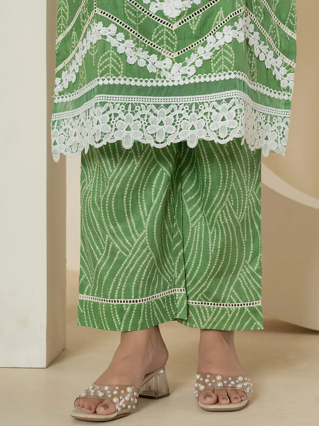 Yufta Green Patch Work Pure Cotton Straight Kurta And Dupatta Set | Grocsy