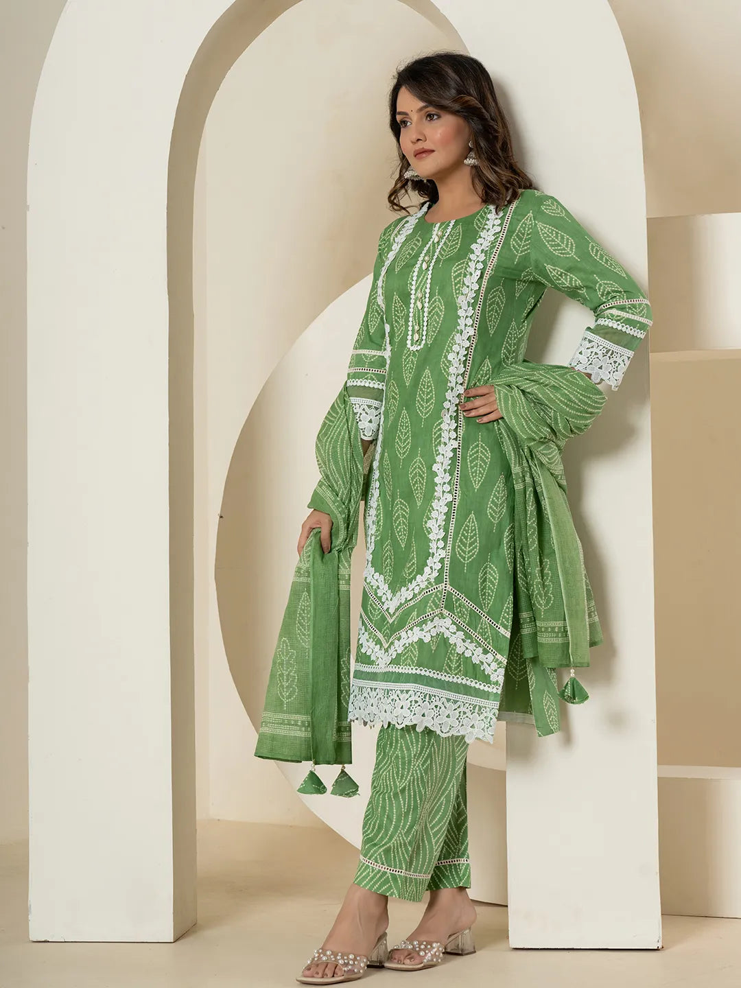 Yufta Green Patch Work Pure Cotton Straight Kurta And Dupatta Set | Grocsy