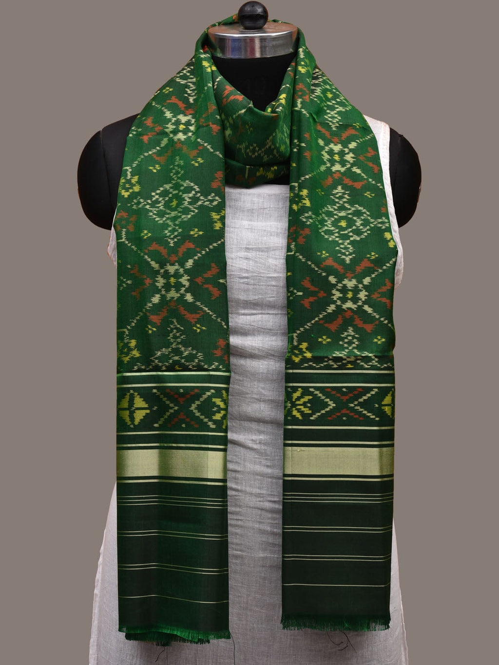 Green Pochampally Ikat Silk Handloom Dupatta with Grill Design - Global Threads | Grocsy