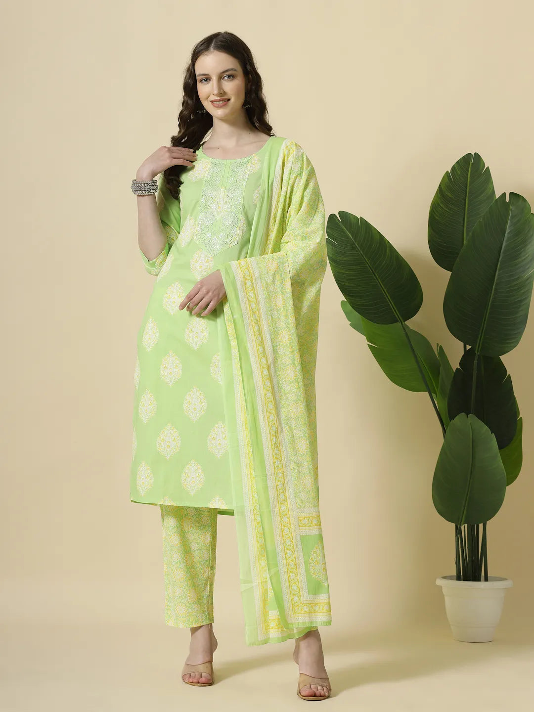 Yufta Green Pure Cotton Floral PrintThreadWork Kurta Dupatta Pant Set | Grocsy