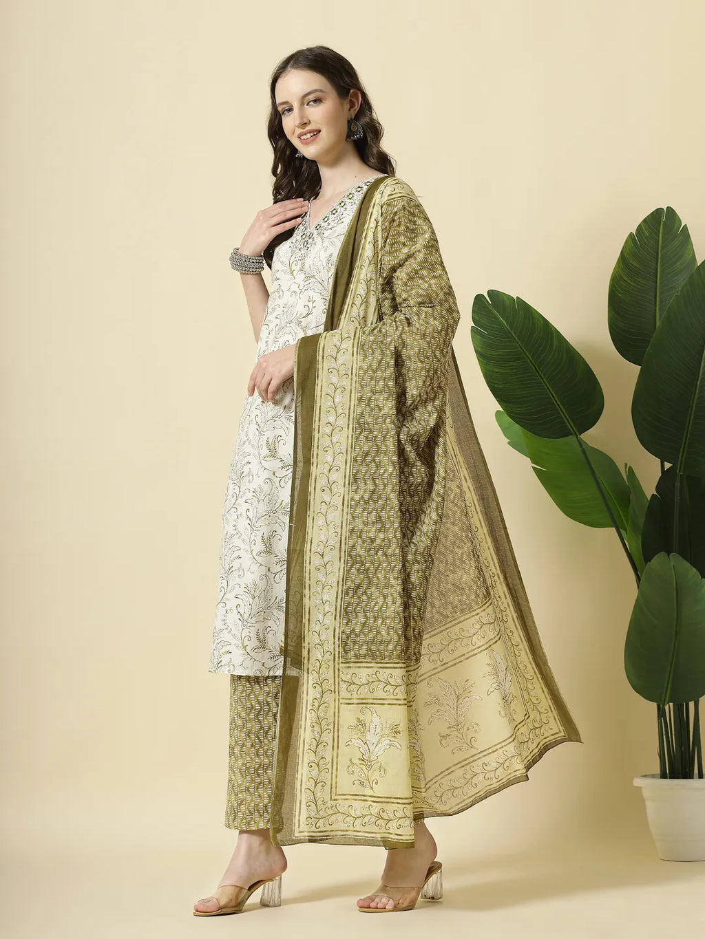 Yufta Green Pure Cotton Paisley Thread Work Kurta Dupatta Pant Set | Grocsy