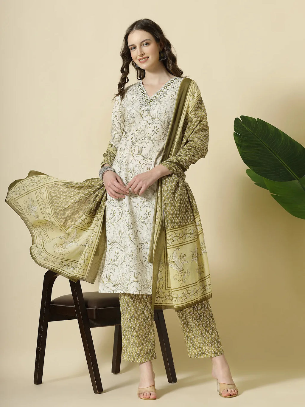 Yufta Green Pure Cotton Paisley Thread Work Kurta Dupatta Pant Set | Grocsy