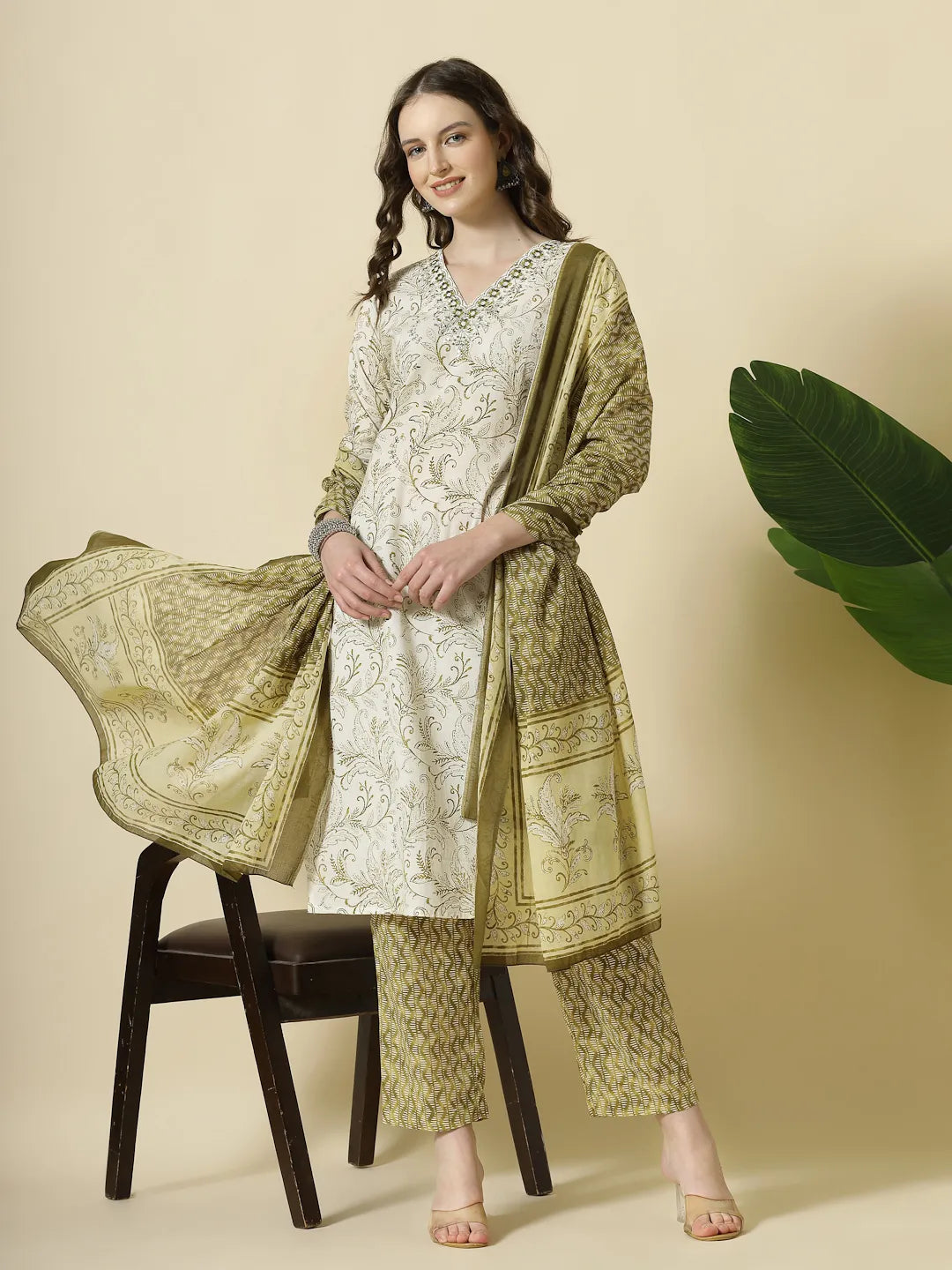 Yufta Green Pure Cotton Paisley Thread Work Kurta Dupatta Pant Set | Grocsy