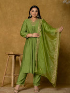 Yufta Green Silk Embroidered Plus Size Kurta Dupatta Set | Grocsy