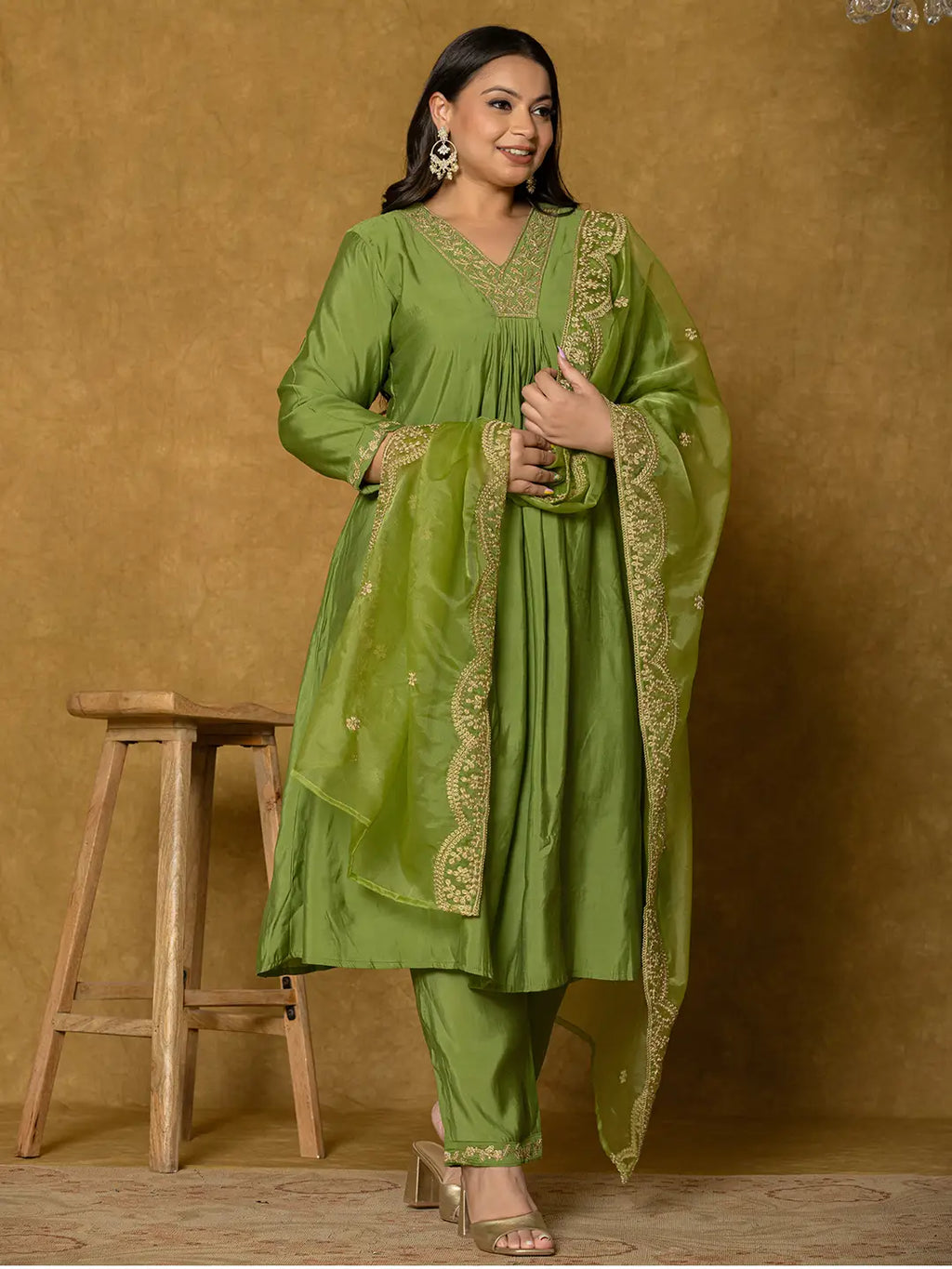 Yufta Green Silk Embroidered Plus Size Kurta Dupatta Set | Grocsy