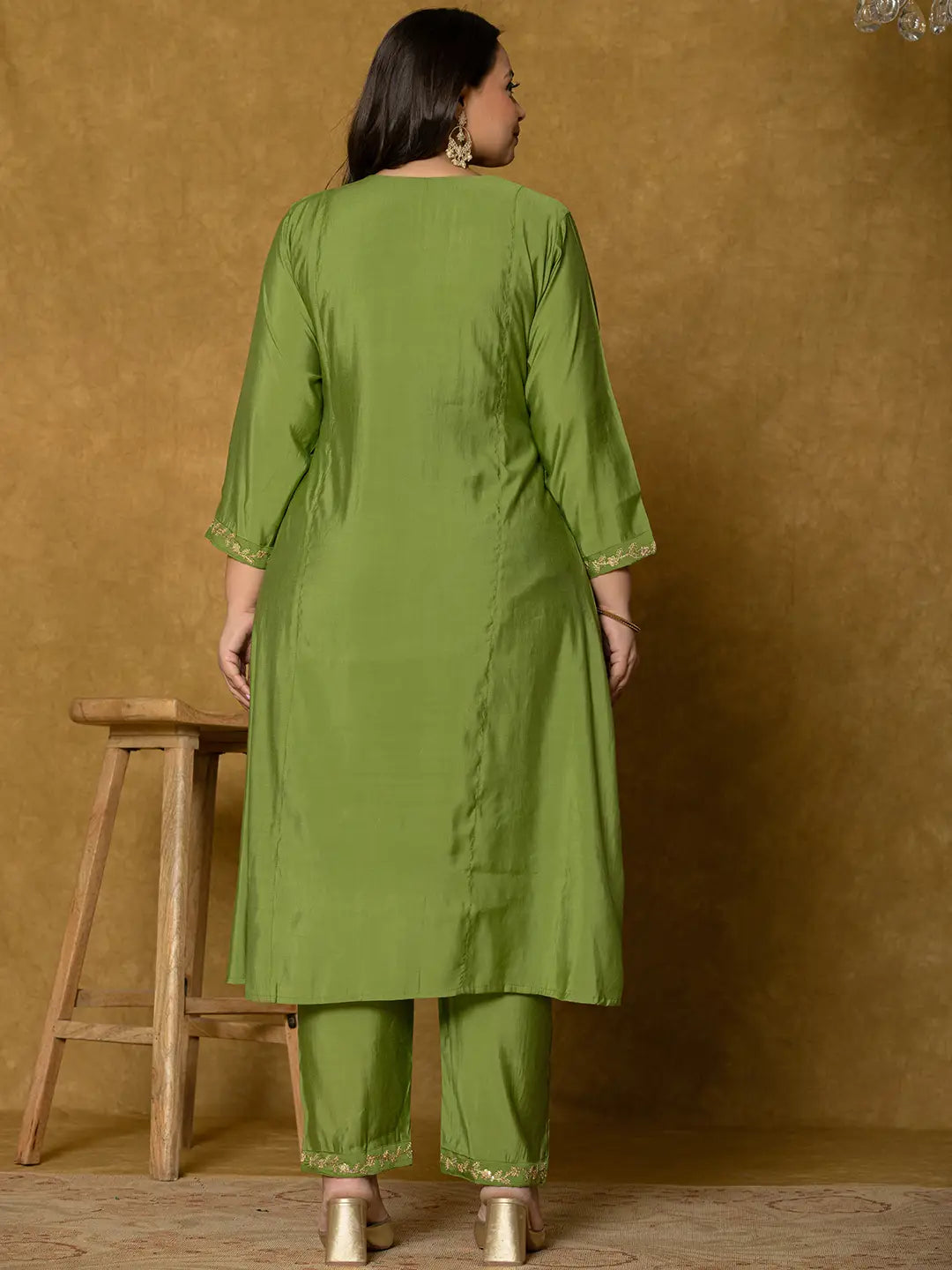 Yufta Green Silk Embroidered Plus Size Kurta Dupatta Set | Grocsy