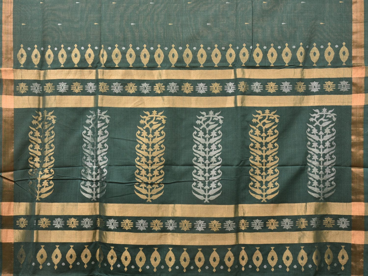Green Uppada Cotton Handloom Saree with Karpur Pallu Design - Global Threads | Grocsy