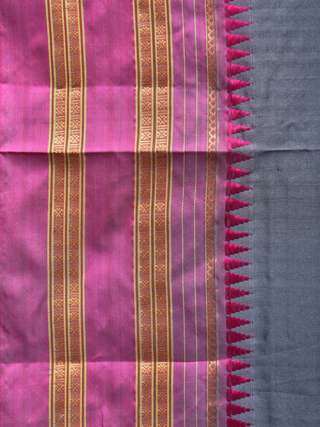Grey and Pink Narayanpet Silk Handloom Plain Saree with Border Design No Blouse - Global Threads | Grocsy