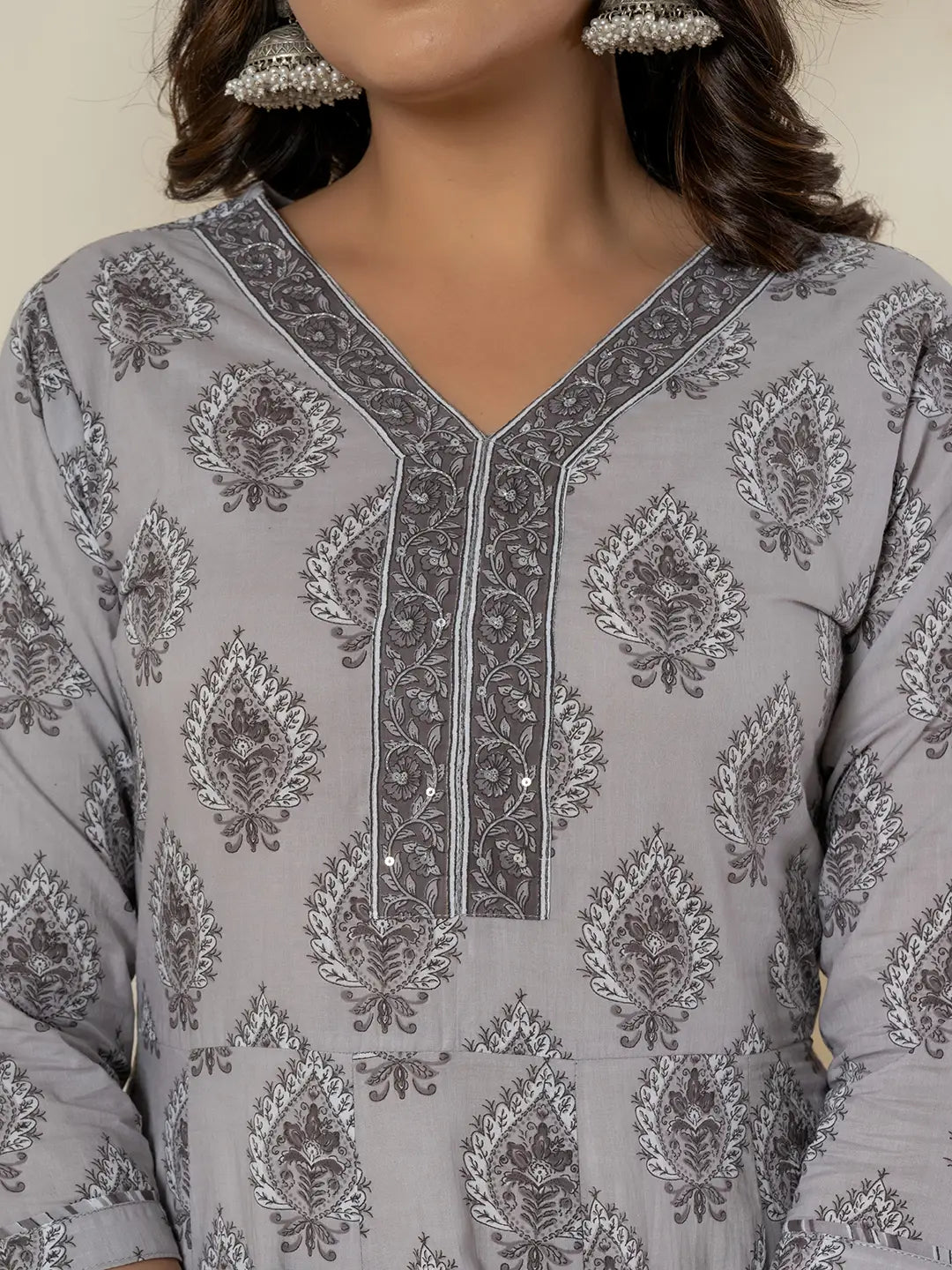 Yufta Grey Cotton Ethnic Motifs Kurta Dupatta Set | Grocsy