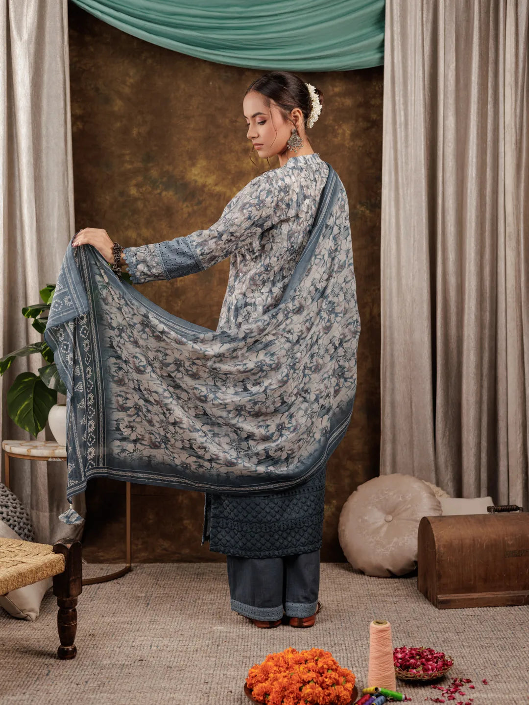 Yufta Grey Cotton Schiffli Kurta Dupatta Set With Lace Detailing | Grocsy