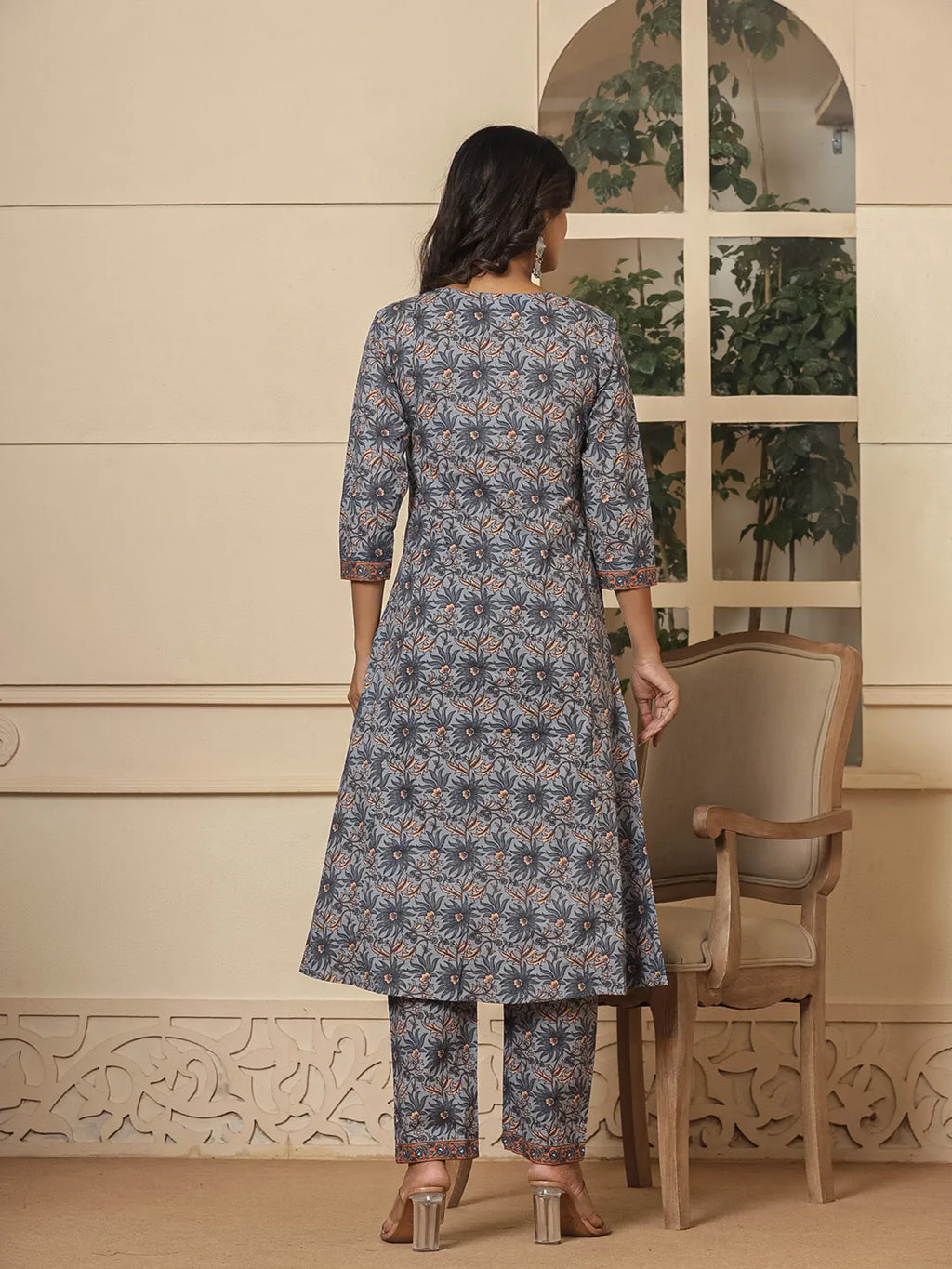 Yufta Grey Cotton Sequins_Work Kurta Dupatta Set | Grocsy