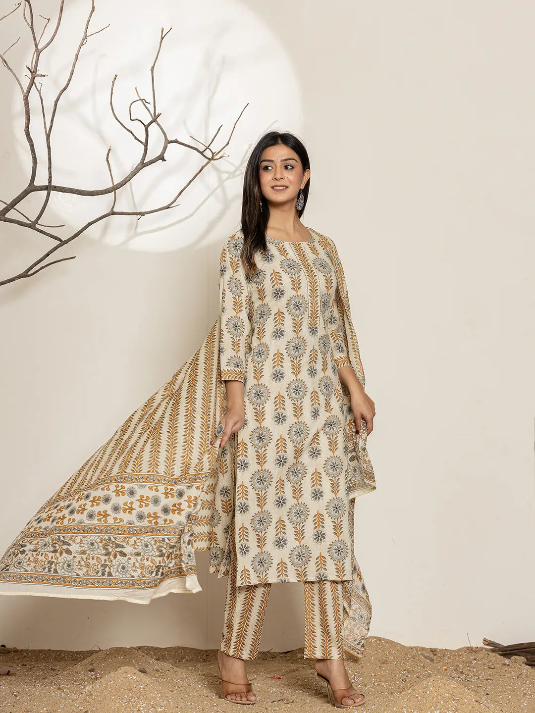 Yufta Grey Floral Print Cotton Straight Kurta Dupatta Set | Grocsy