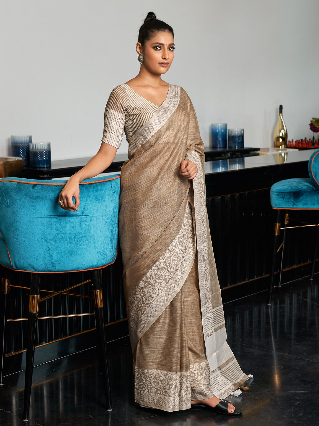 Anaita Grey Linen Zari Work Saree With Blouse | Grocsy