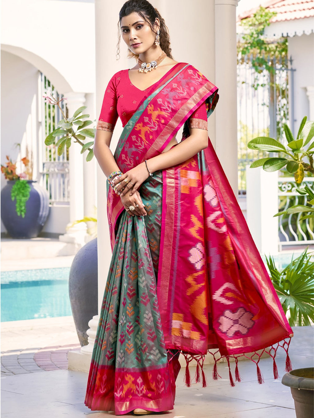 Anaita Grey Silk Saree With Blouse Piece | Grocsy