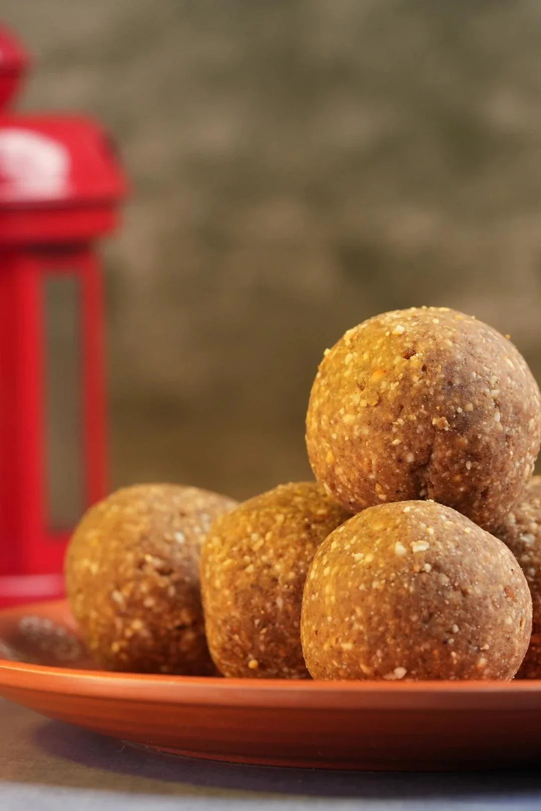 Sattur Mittai Kadai Groundnut Laddoo | Grocsy