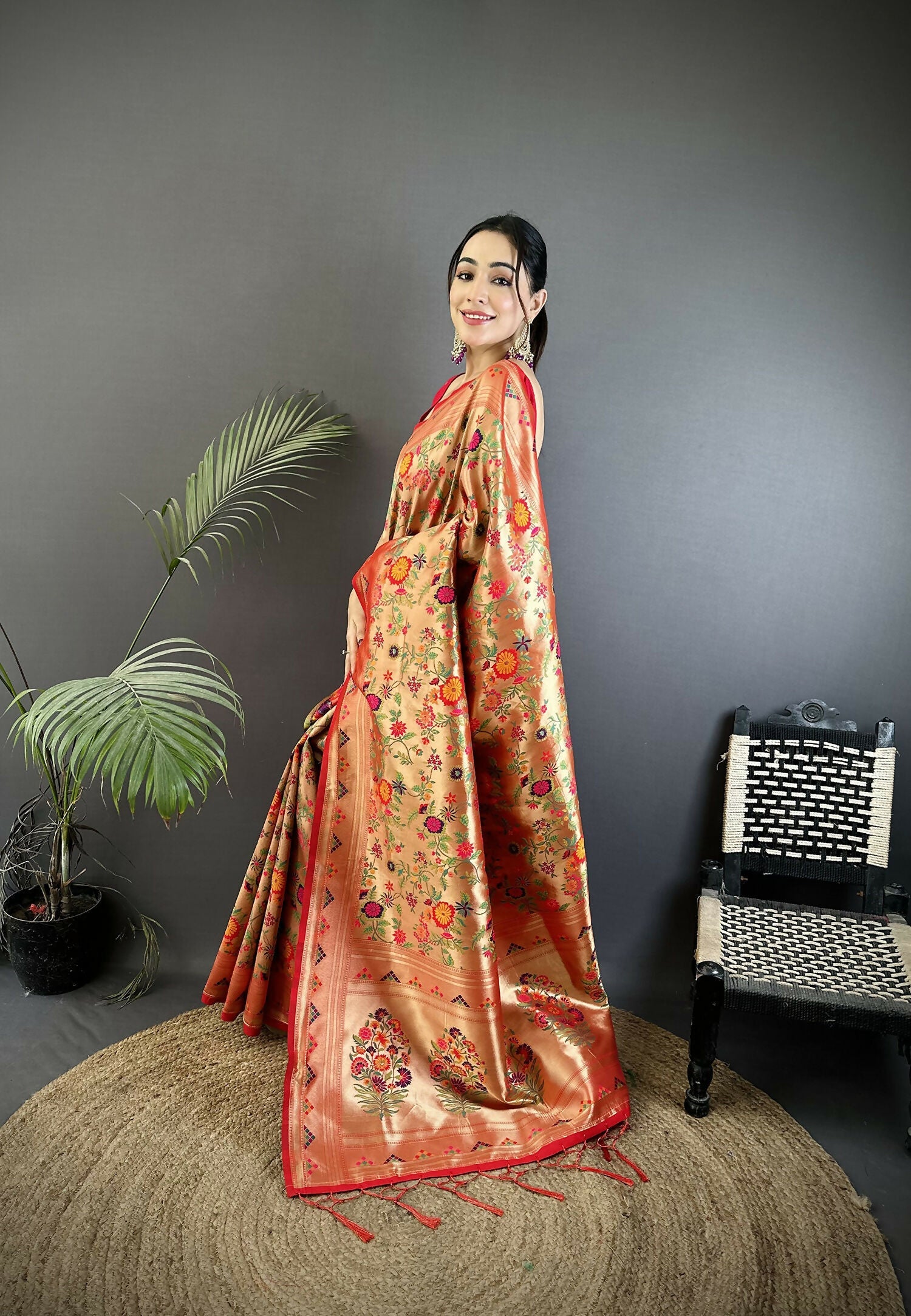 Joban Fashion Peach Floral & Leaf Motifs Soft Silk Paithani Saree | Grocsy