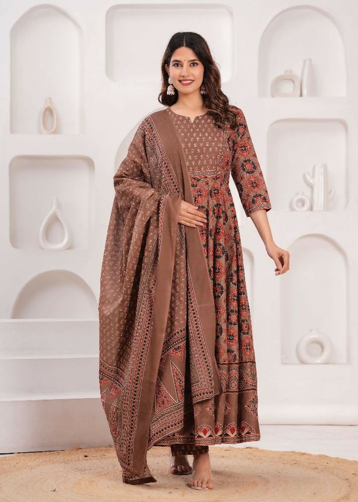 Jaimini Women Cotton Printed Round Neck Calf Length Flared Kurta Pant And Dupatta Set | Grocsy