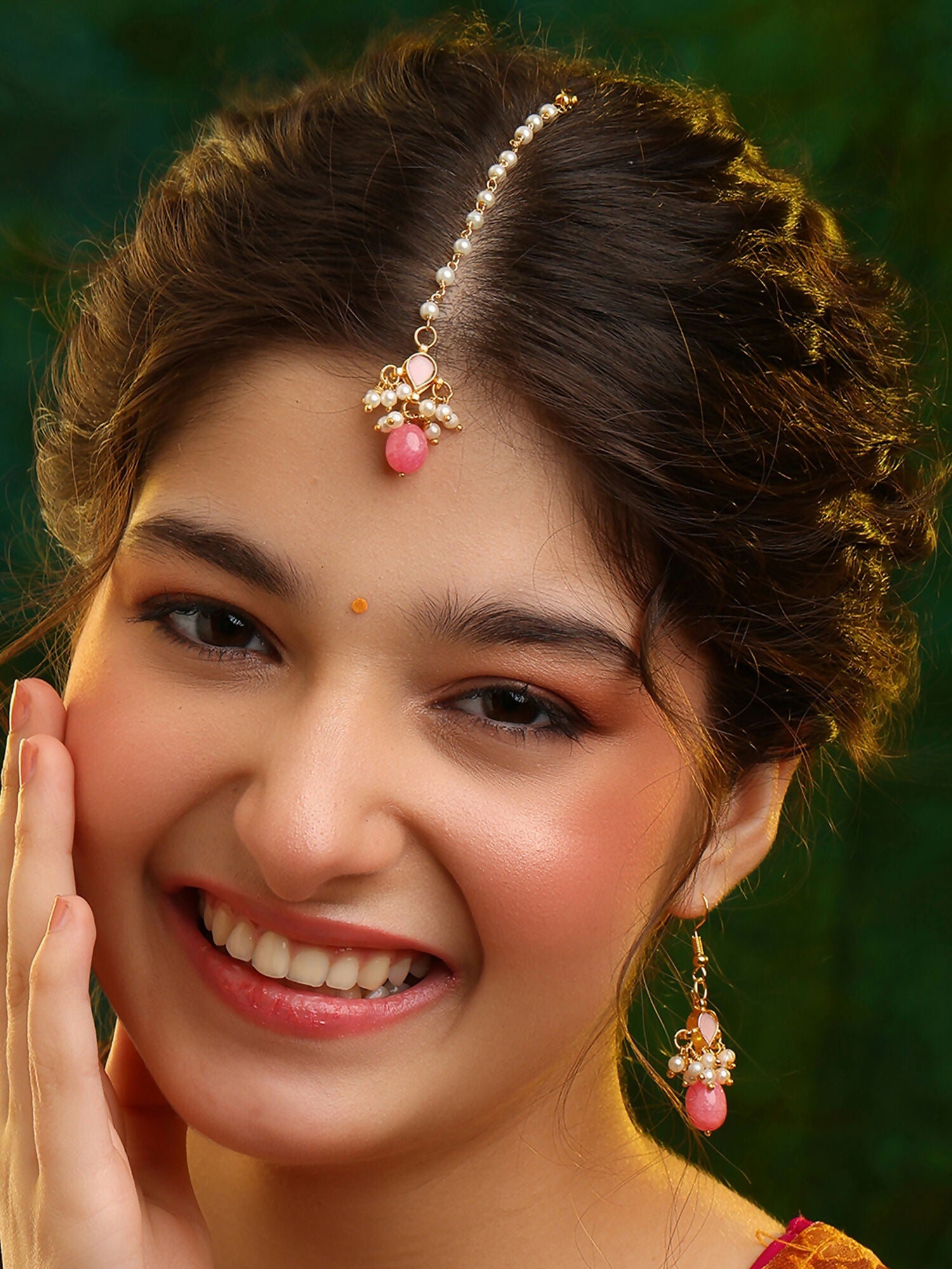 Ruby Raang Mannat Maang Tikka With Pair Of Earrings | Grocsy