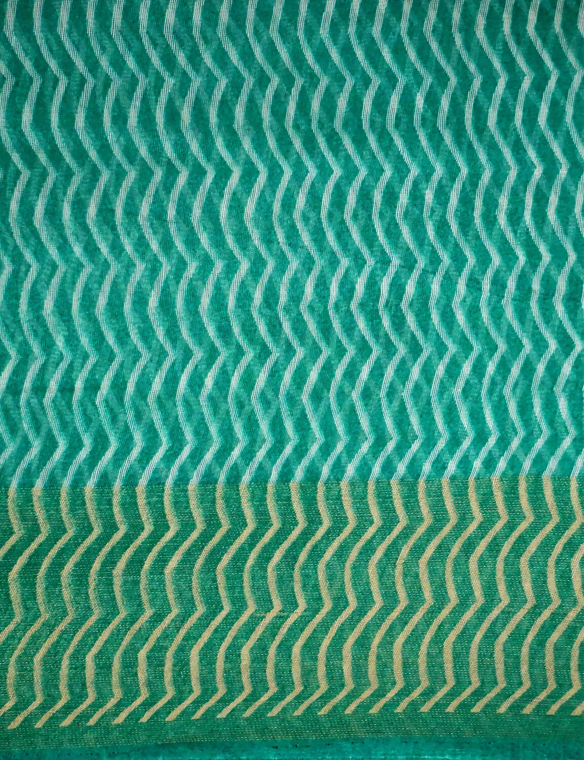 Shades Of Leaf Green With Lehariya Design Semi Chanderi Saree By Gayathri Reddy Designer Studio | Grocsy