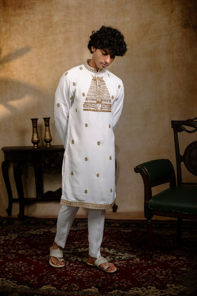 Falling Raw Silk White Devalaya Kurta By Hilo Design | Grocsy