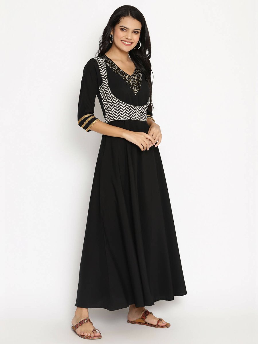 Ahalyaa Women's Black Crepe Printed Kurta | Grocsy