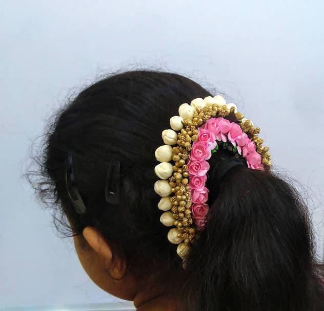 Baby Pink & Gold Gajra | Grocsy