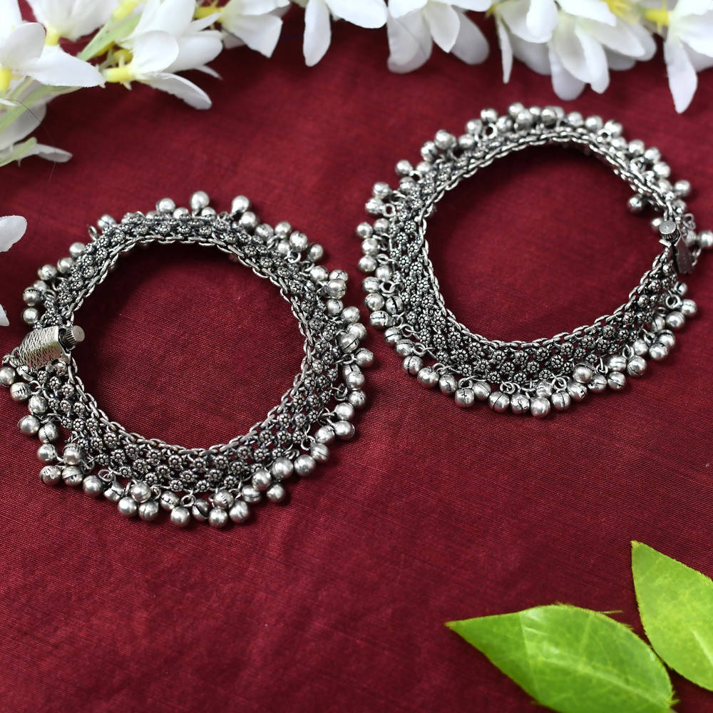 Mominos Fashion Kamal Johar Oxidised Silver Traditional Wear Anklets | Grocsy