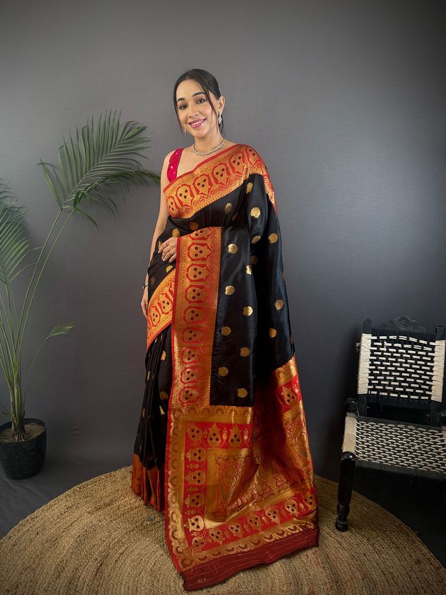 Elora Black Soft Silk Butti Zari Weaving Constrast Pallu Banarasi Saree | Grocsy