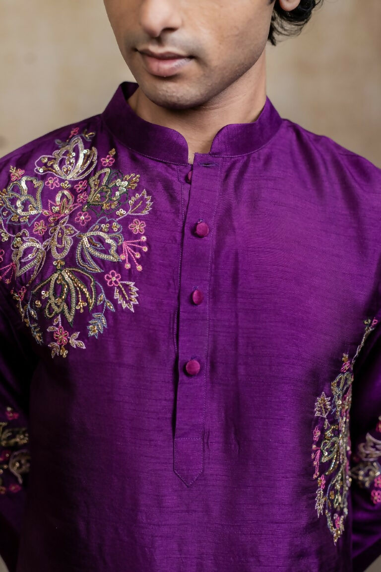 Falling Raw Silk Purple Mayura Cham Set By Hilo Design | Grocsy