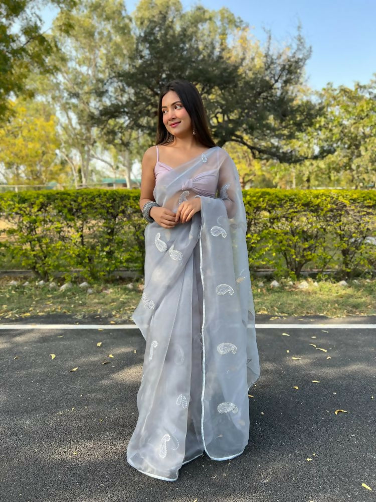 Vamsee Samriddhi Grey Organza Saree | Grocsy