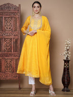 Myshka Women's Yellow Anarkali Kurta & With Dupatta | Grocsy